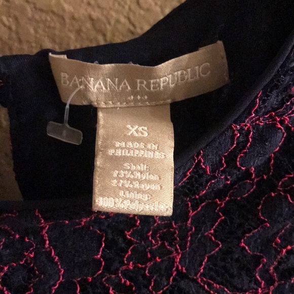 Banana Republic Blouse - Picture 2 of 3
